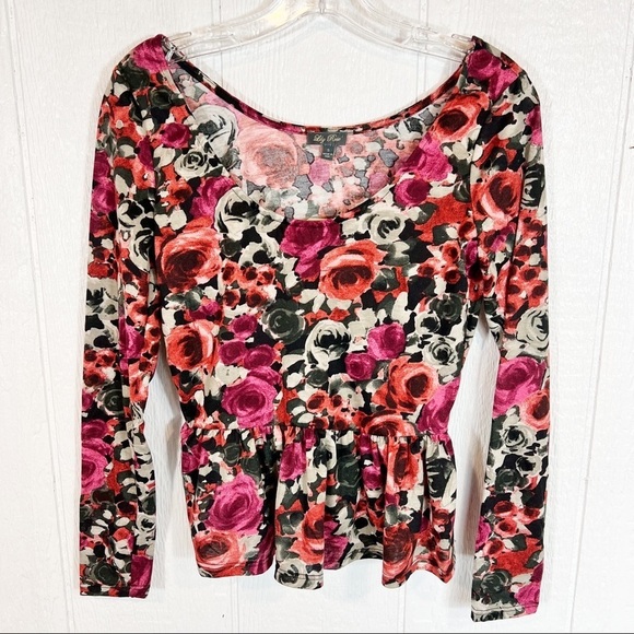 NEW Lily Rose Floral Rose Print Scoop Neck Blouse Small - Picture 1 of 16